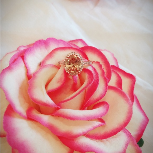2.5ctw Morganite Rose Gold Fashion Ring - Picture 2 of 7